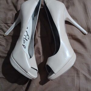 Sam Edelman Cream Peep-Toe Heels